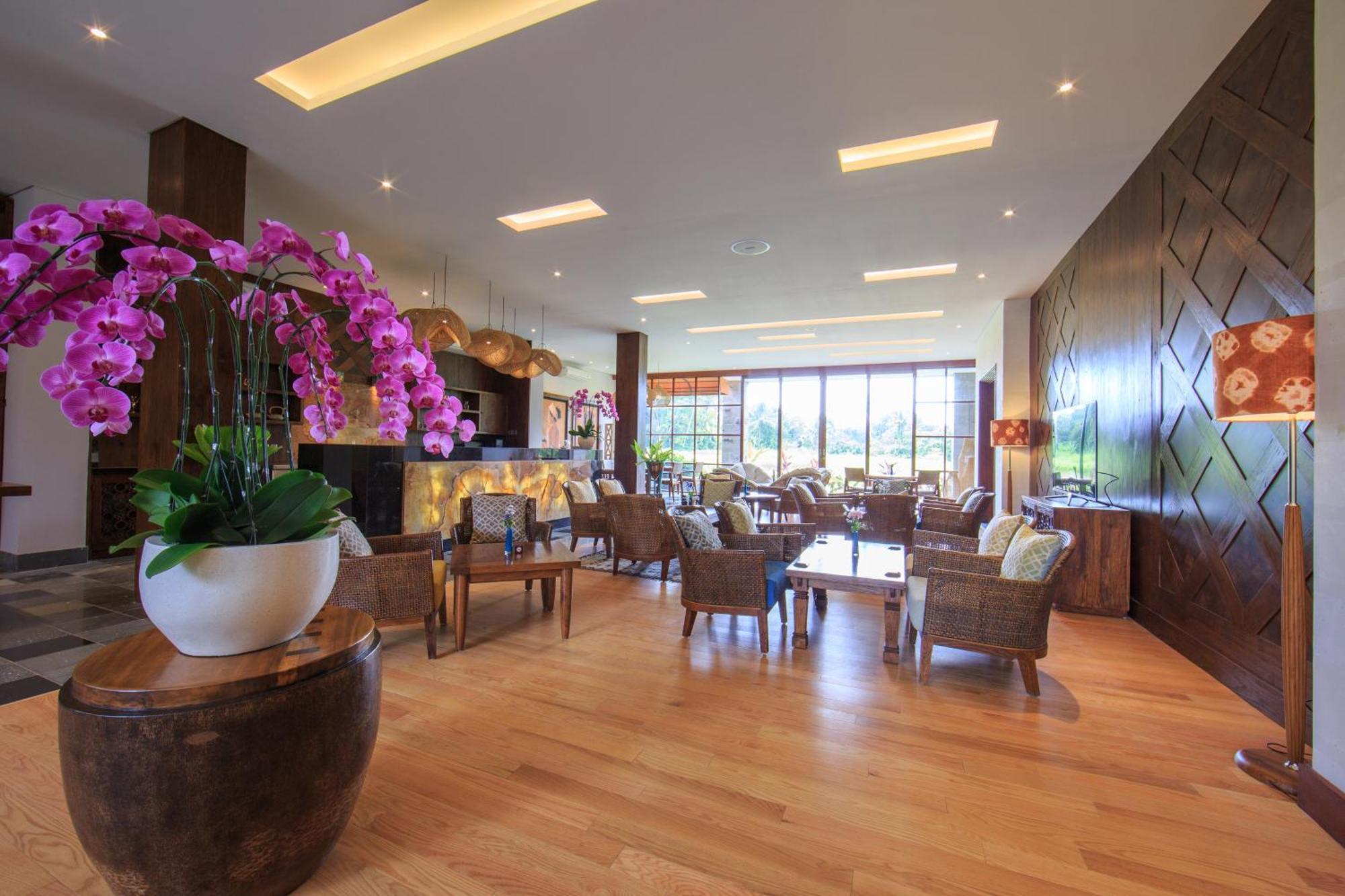 เตจาปรานา บิสมา - ผ่านการรับรอง Chse Hotel อูบุด ภายนอก รูปภาพ The interior of the lounge