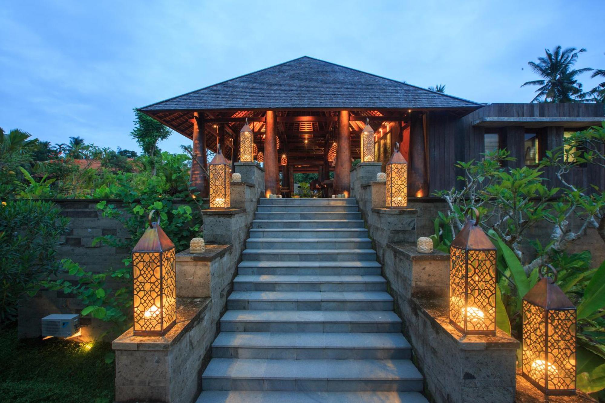 เตจาปรานา บิสมา - ผ่านการรับรอง Chse Hotel อูบุด ภายนอก รูปภาพ Entrance to the resort