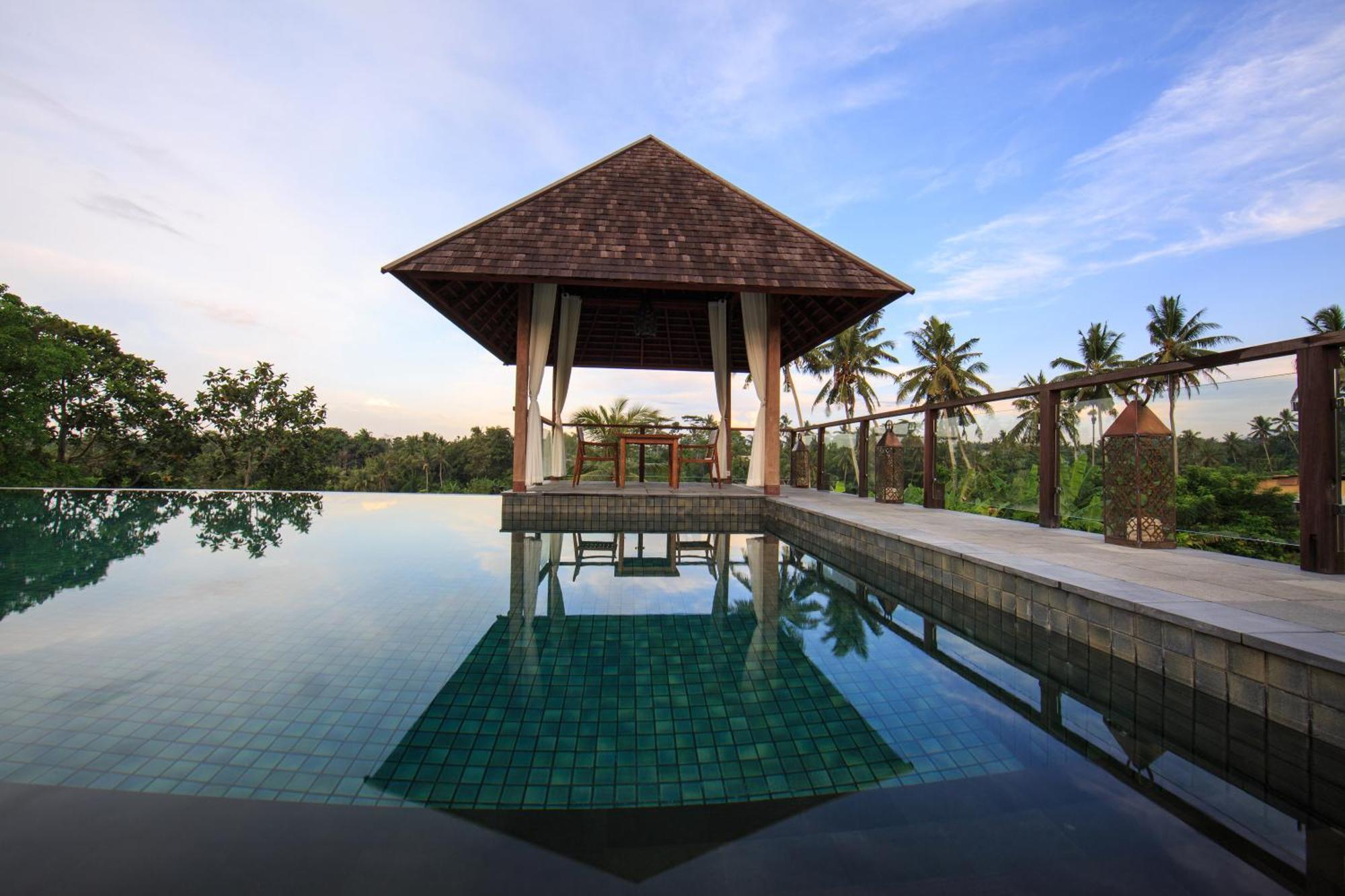 เตจาปรานา บิสมา - ผ่านการรับรอง Chse Hotel อูบุด ภายนอก รูปภาพ The swimming pool at the resort